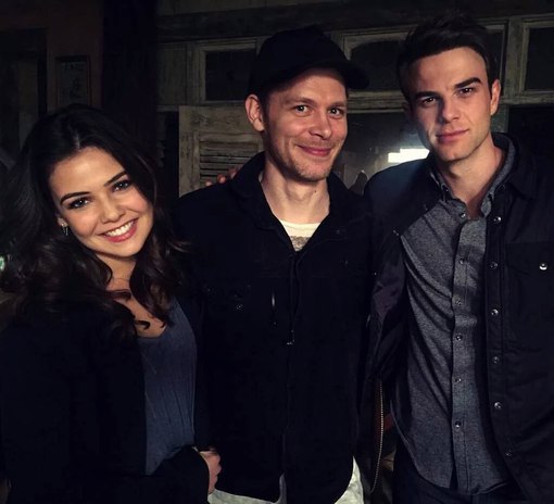 SUPERNATURAL - 9  2016  07:49