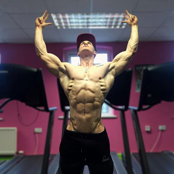 # #simplyshredded.Zac Aynsley:    - 180,3  ~ 85 