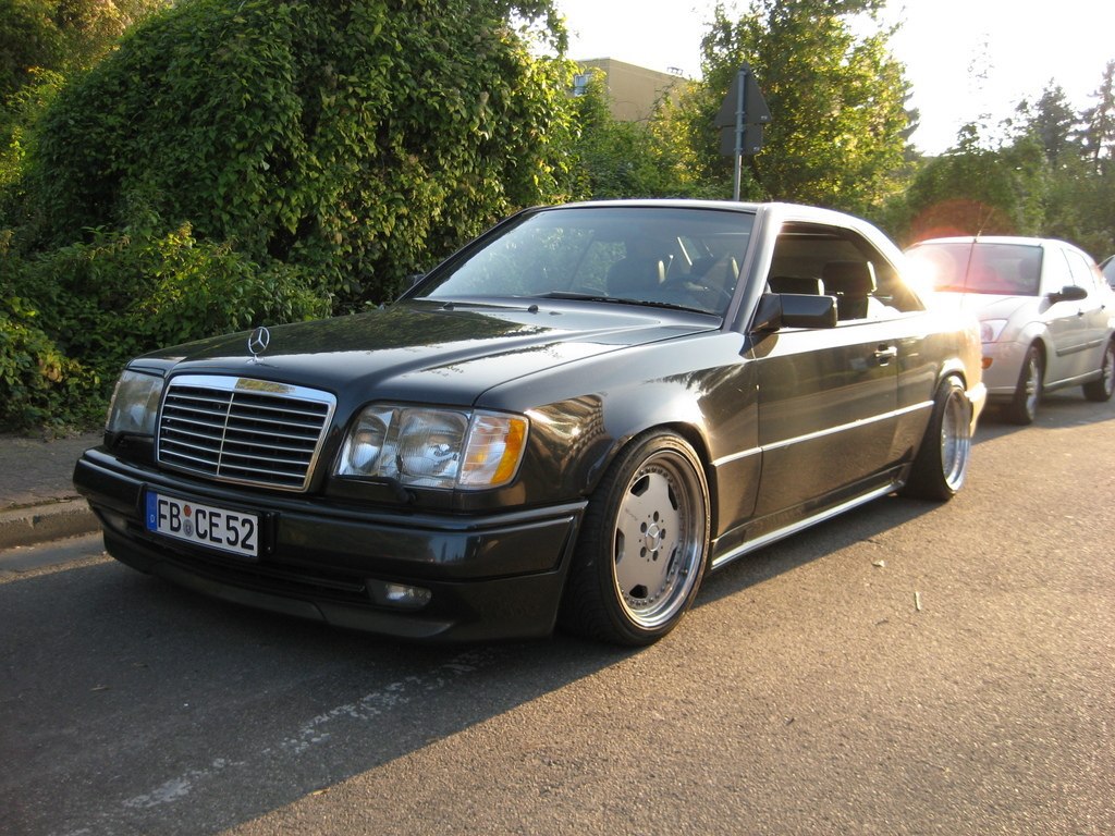 Mercedes-Benz - 27  2016  19:29