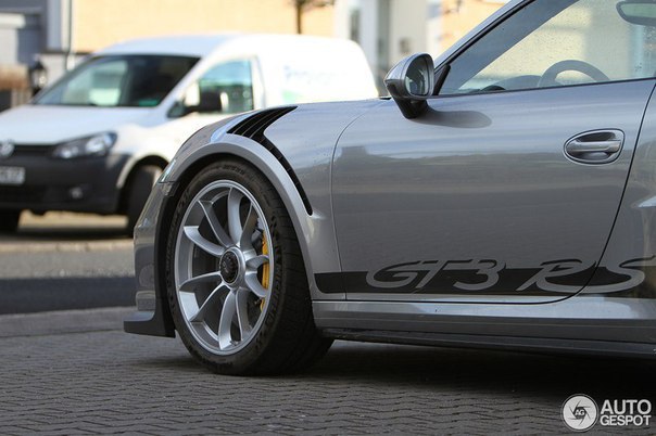 Porsche 911 GT3 RS - 7