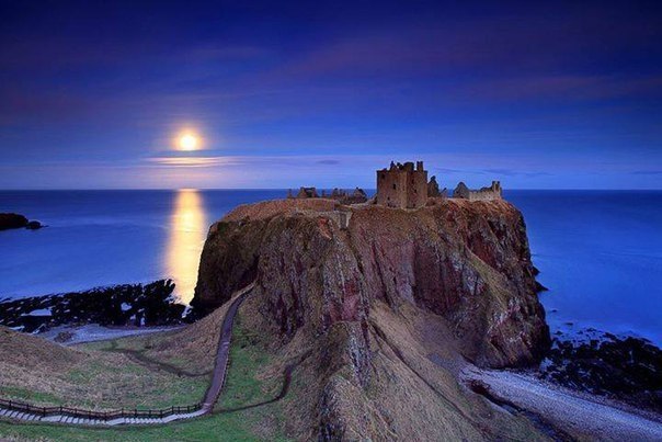     Dunnottar, 