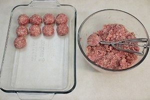 Тефтели с рисом и сливочной подливкой в духовке.Нежнейшие тефтельки, просто тающие во рту, с ... - 6