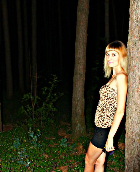 :  Naumova, 35 ,     