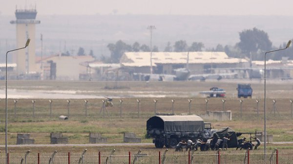 Всё для фронта: Анкара может предоставить России авиабазу Инджирлик.Глава Министерства иностранных ...