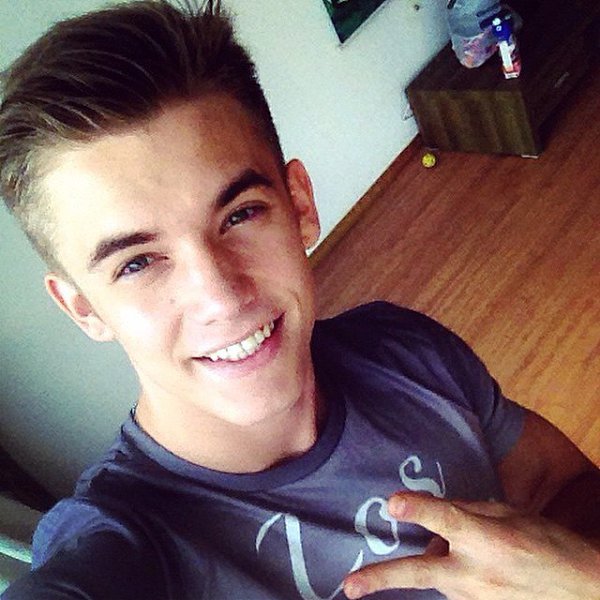 Фото: Папе снова 17 / Кадр из фильма "Папе снова 17" (2009) #715304