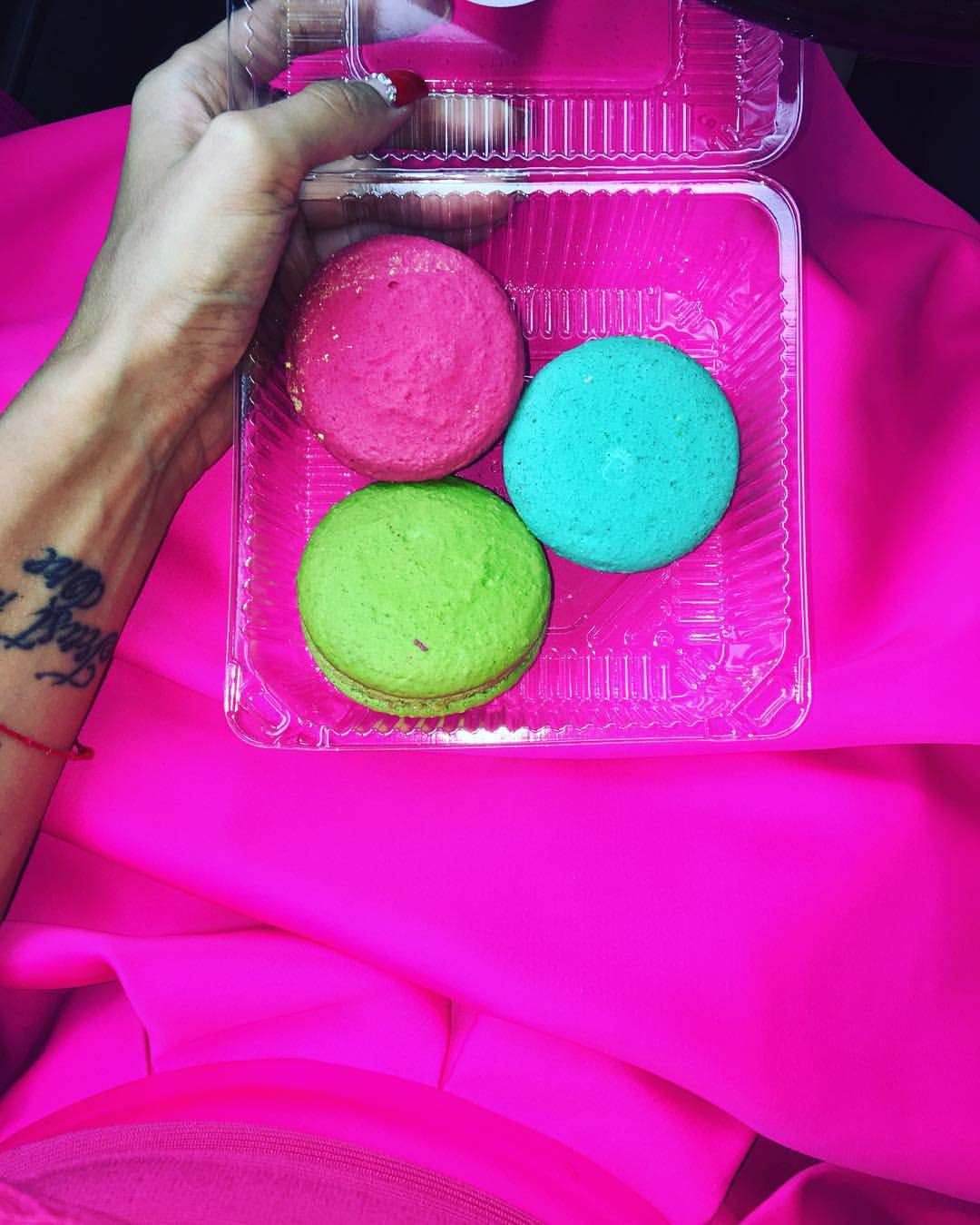  # # #macarons    @404yana  @travelerscoffee063 ...