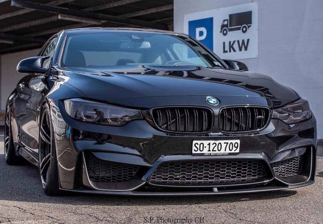 BMW M4 F82