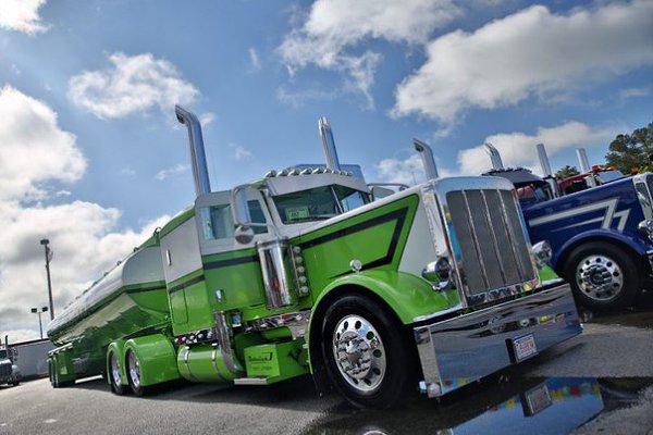 Pride & Polish 2016 - The Great American Trucking Show.Part IV - 9