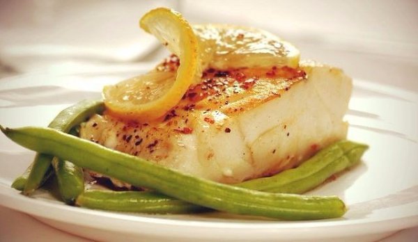 Треска, запеченная по-гречески: легко и вкусно! на 100грамм - 55.36 ккалБ/Ж/У - 11.21/0.44/1.67 ...