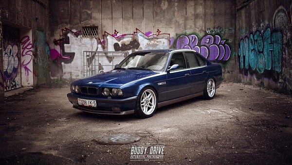 BMW M5 (E34)