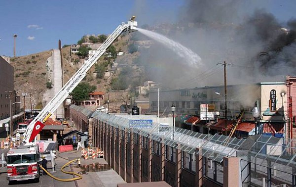     .       (Nogales, AZ, USA) ...