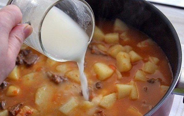 Картошечка, тушенная с мясом (как в д/садике). Вам потребуется: Говядина - 400-600 гр Чищеный ... - 8