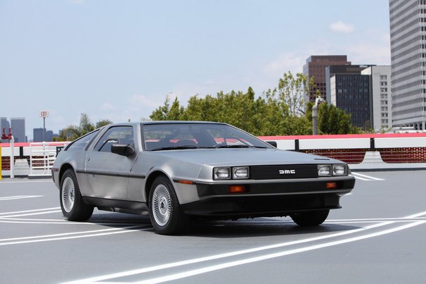 1983 DeLorean DMC-12 - 7