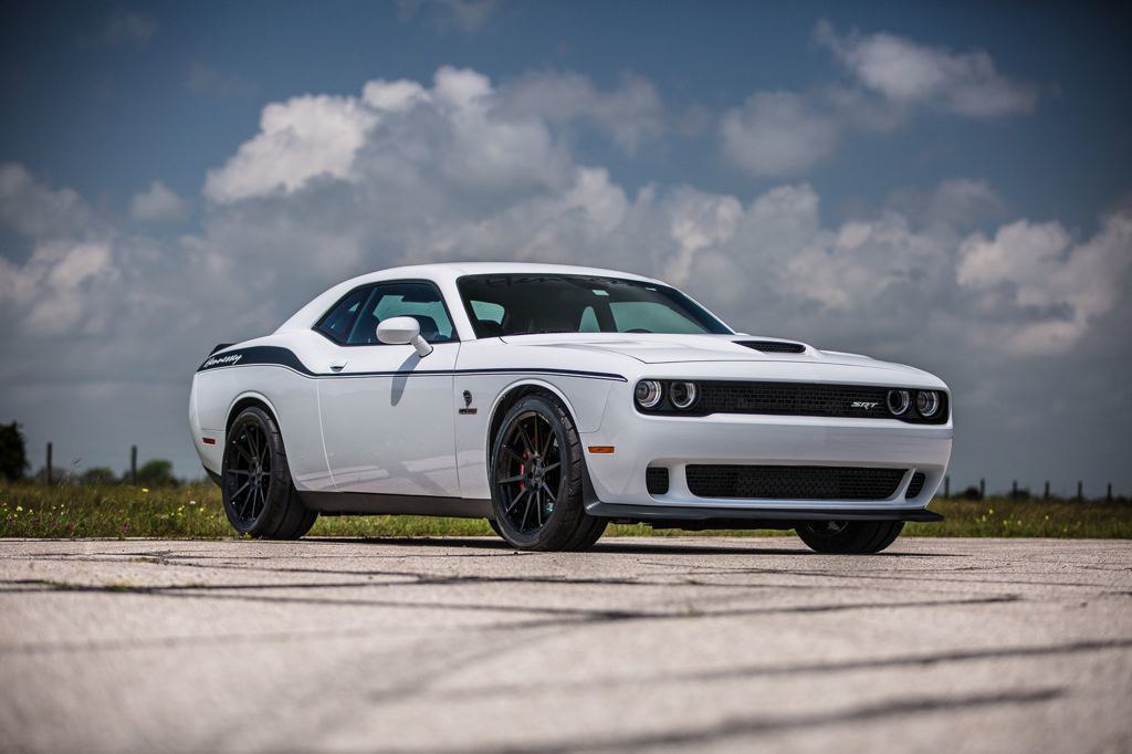 Dodge Challenger SRT Hellcat HPE850 by Hennessey.     - 2