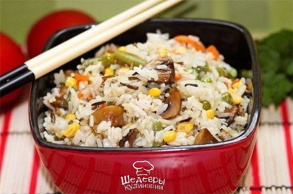 НЕВЕРОЯТНО ВКУСНЫЙ РИС С ОВОЩАМИ И ГРИБАМИ.ИНГРЕДИЕНТЫ: 300 г пропаренного риса с диким 1 морковь 2 ...