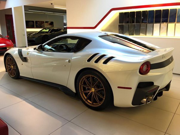 Ferrari F12 TDF - 3