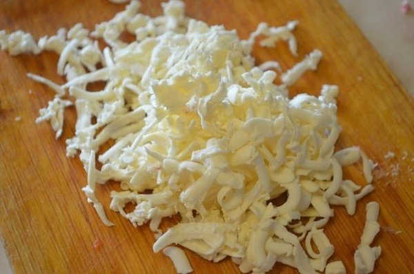 Сырные шарики с крабовыми палочками.Закуска из крабового мяса (или палочек) очень популярна. ... - 2