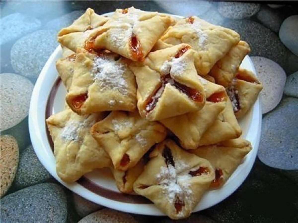 ПЕЧЕНЬЕ ЗА 10 МИНУТ.Ингредиенты:- 200г масла- 200г муки- 6 ст. ложек густой сметаны (я брала 25%)- ...