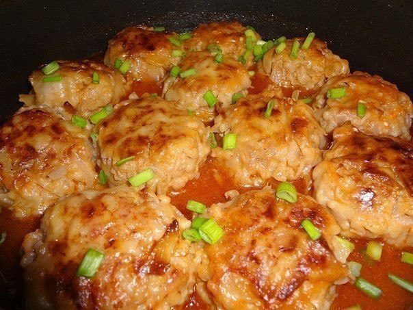 Ленивые голубцы.Ингредиенты:- Мясной фарш -500 гр.- Отварной рис – 100 гр.- Белокочанная капуста - ...
