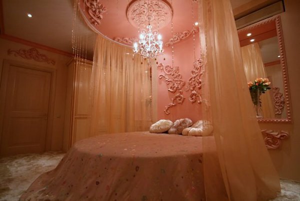 ))).Спальня для Райской Птички как шкатулка с драгоценностями