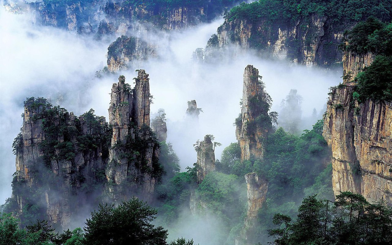 Zhangjiajie водопад в Китае