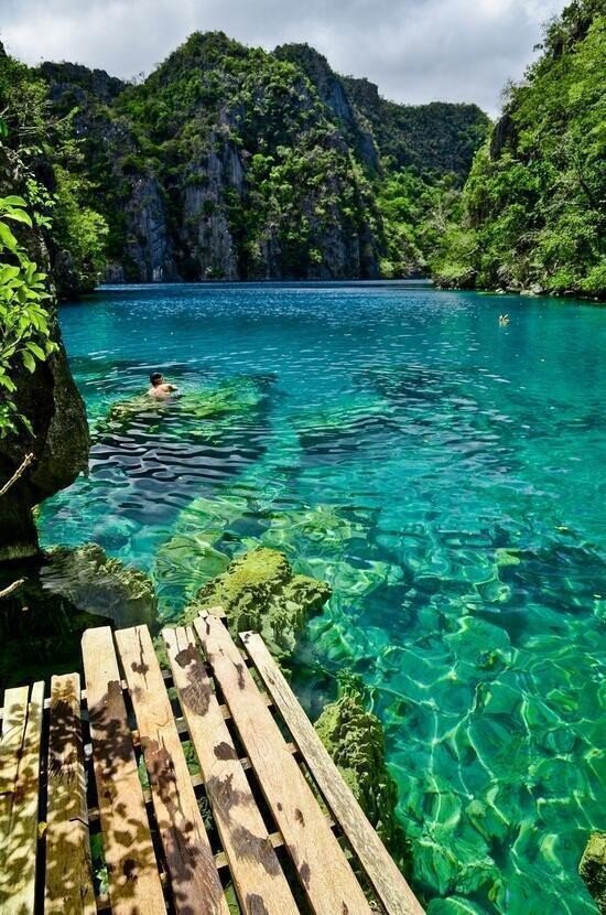 , .#@travel.blog