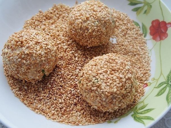 Салатные шарики