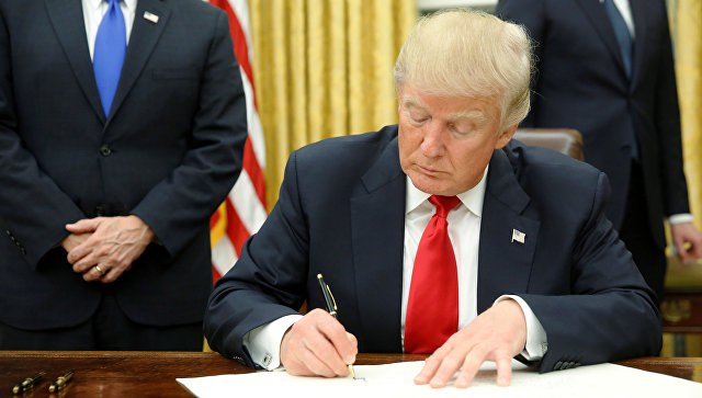 21 янв — РИА Новости, Алексей Богдановский. Президент США Дональд Трамп подписал указ по ...