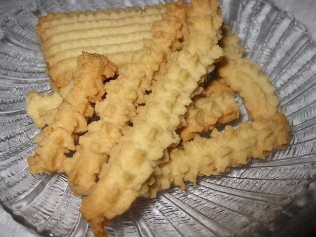   !   !   : - 4  ... - 4