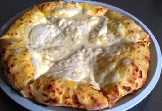 Хачапури по-мегрельски (в духовке) с сыром.Хачапури с сыром – национальное грузинское мучное блюдо с ...