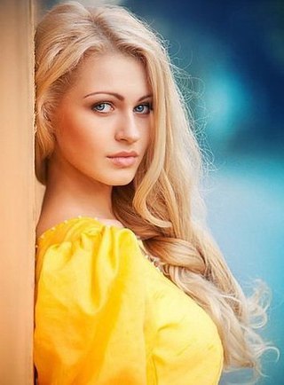 Мне далеко до идеала, Да в общем, я, и не стремлюсь, Да, я ленюсь, когда устала И осуждений не ...