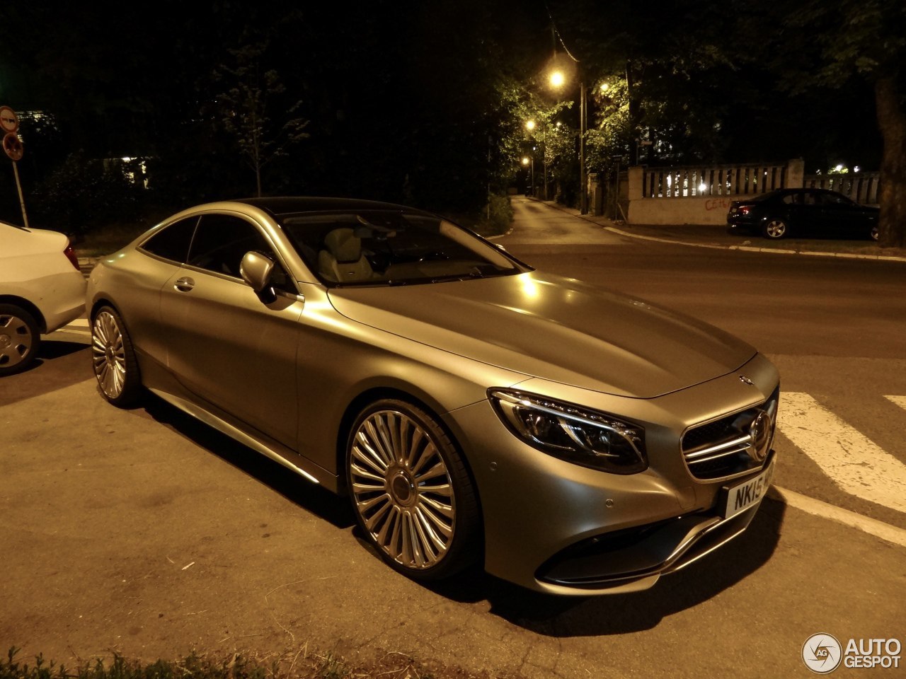 Mercedes-Benz - 15  2016  15:59