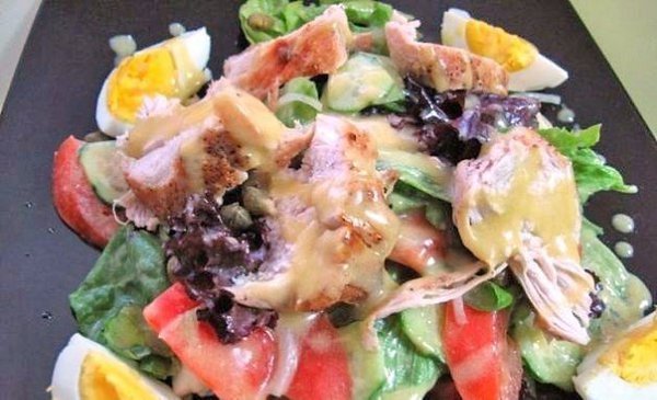 ТОП-6 Диетических салатов из курицы .1. Салат из пекинской капусты с курицей Ингредиенты: - ... - 2