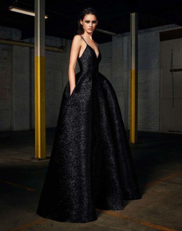Коллекция красивых коктейльных и вечерних платьев Pre-Fall 2017. - 7