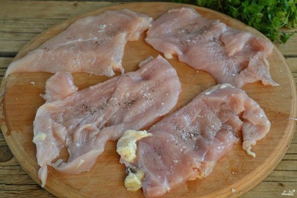 Куриные грудки по-французски. Ингредиенты: Куриное филе — 1 Штук Сыр твердый — 80 Грамм Лук репчатый ... - 3