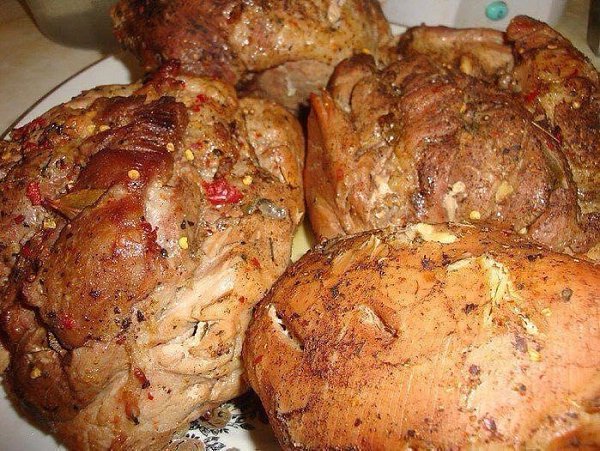 5 ВКУСНЕЙШИХ ВТОРЫХ БЛЮД.1.Пьяная рулька.2.Буженина по-домашнему 3.Котлетки с картошкой в ... - 2