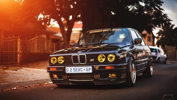 E30