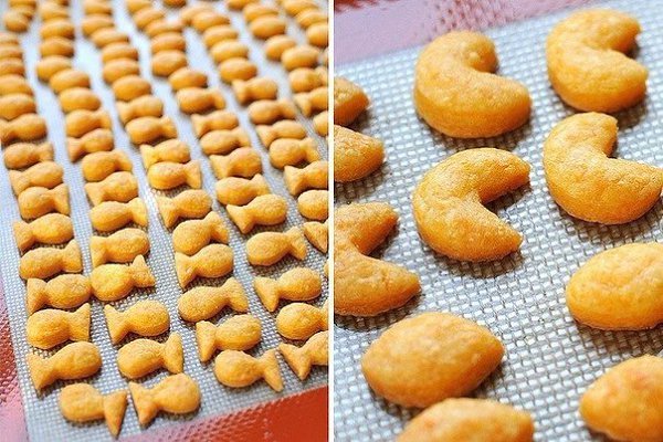 Домашние сырные крекеры.Ингредиенты:Твердый сыр — 220 гСливочное масло — 4 ст. л.Мука — 1 стак.Вода ...