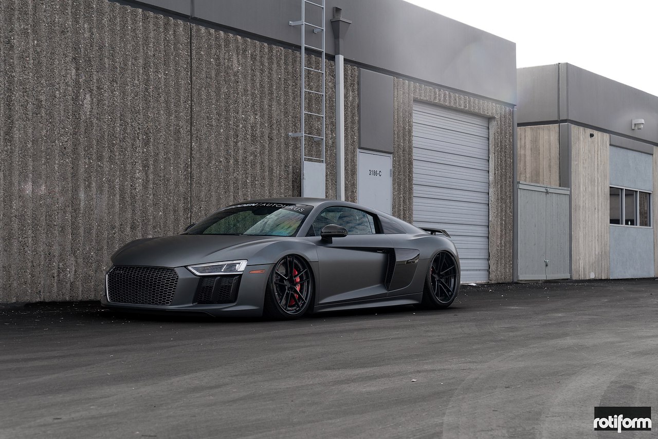 Audi r8 Gray