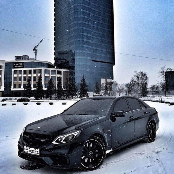 Mercedes-Benz E63 AMG