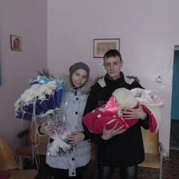 Яна, 25, Комсомольское