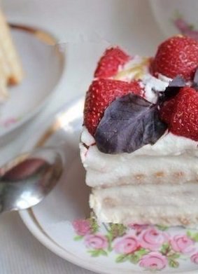 Побалуйте своих малышей супер-тортиком на скорую руку! Вам - минимум усилий, малышам - максимум ...