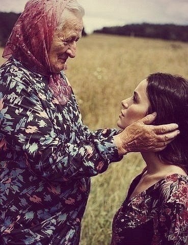 одна хочет 101 розу, другая 101 киндер, а я хочу,чтобы родители больше 101 года жили.