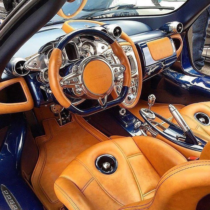 Пагани Huayra салон