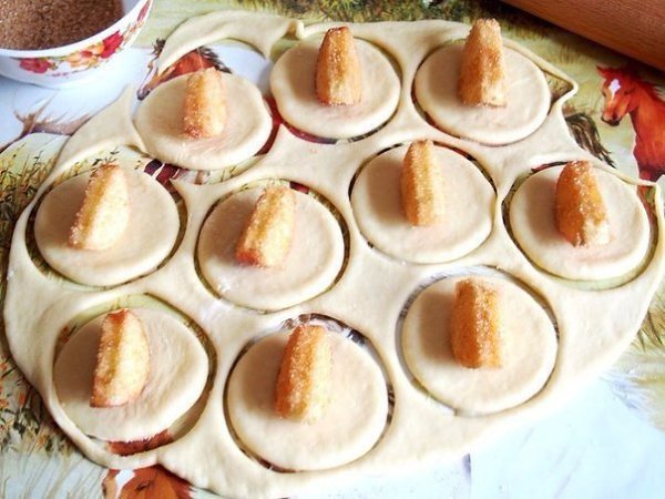 Отрывной яблочный пирог. Отрывной яблочный пирог получается очень ароматный, красивый, нежный и ... - 7
