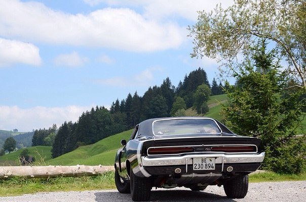 Dodge Charger R/T - 2