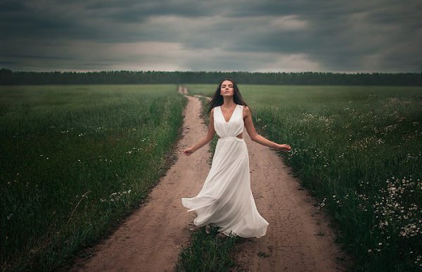 Не спешите говорить о себе. Разговор о вас начнётся, как только вы уйдете. @ Аль Пачино