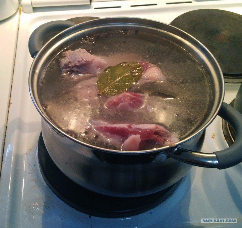 CВИНЫЕ РЁБРЫШКИ В ПИВЕ.ИНГРЕДИЕНТЫ: 1 кг свиных ребер 200 мл темного пива 3 ст.л. меда (любого) 20 г ... - 2