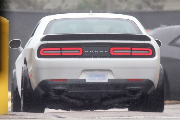    707-  Dodge Challenger Hellcat. - 9