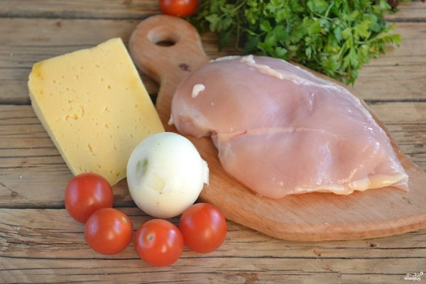 Куриные грудки по-французски. Ингредиенты: Куриное филе — 1 Штук Сыр твердый — 80 Грамм Лук репчатый ... - 2